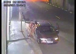 Flagra real casal paradinha rápida para transar na rua